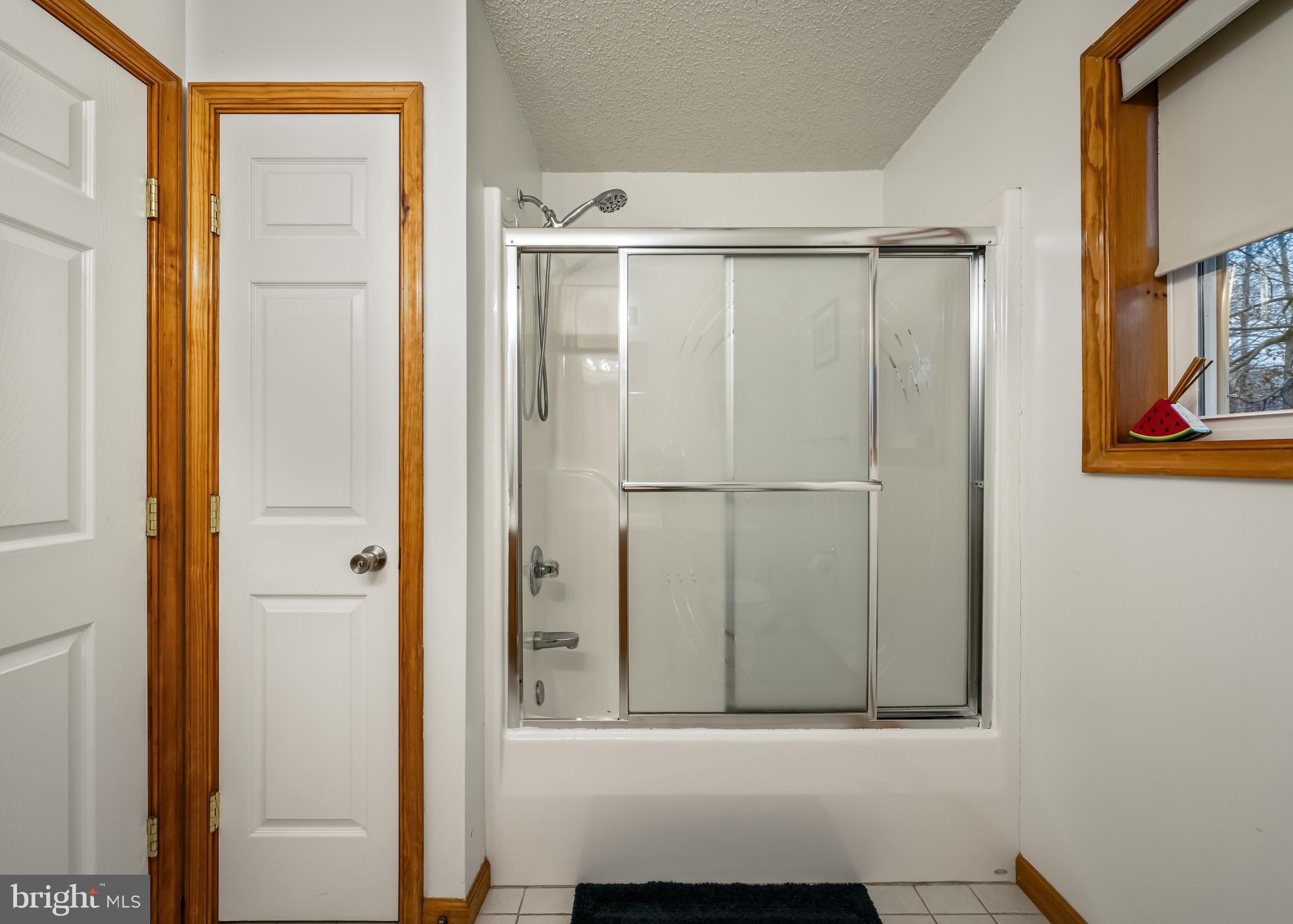 POCONO FARMS EAST - Residential