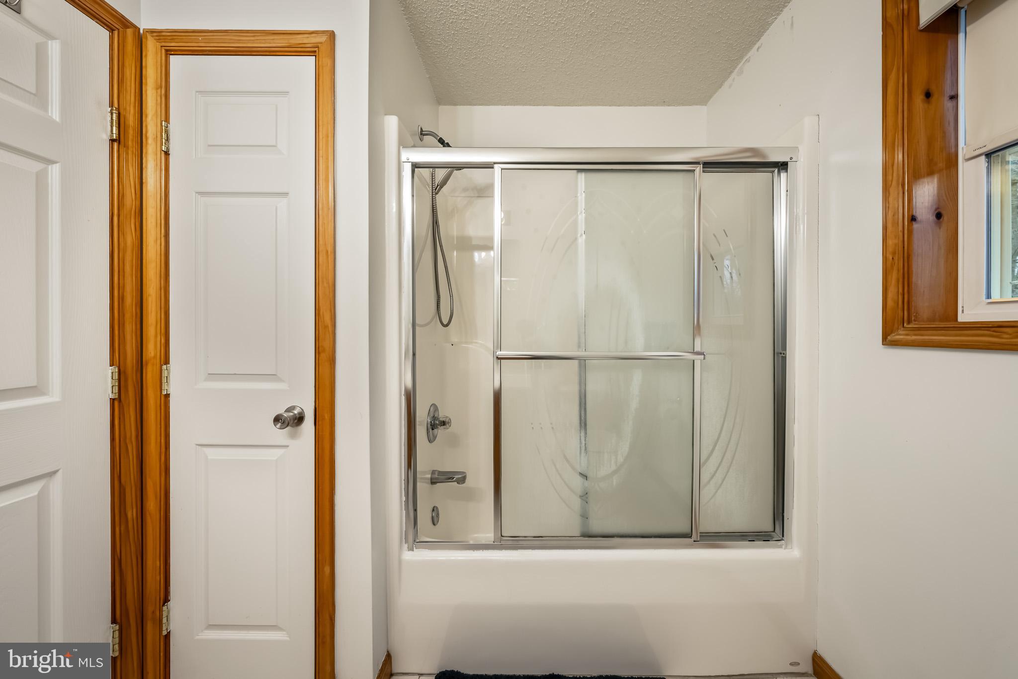 POCONO FARMS EAST - Residential