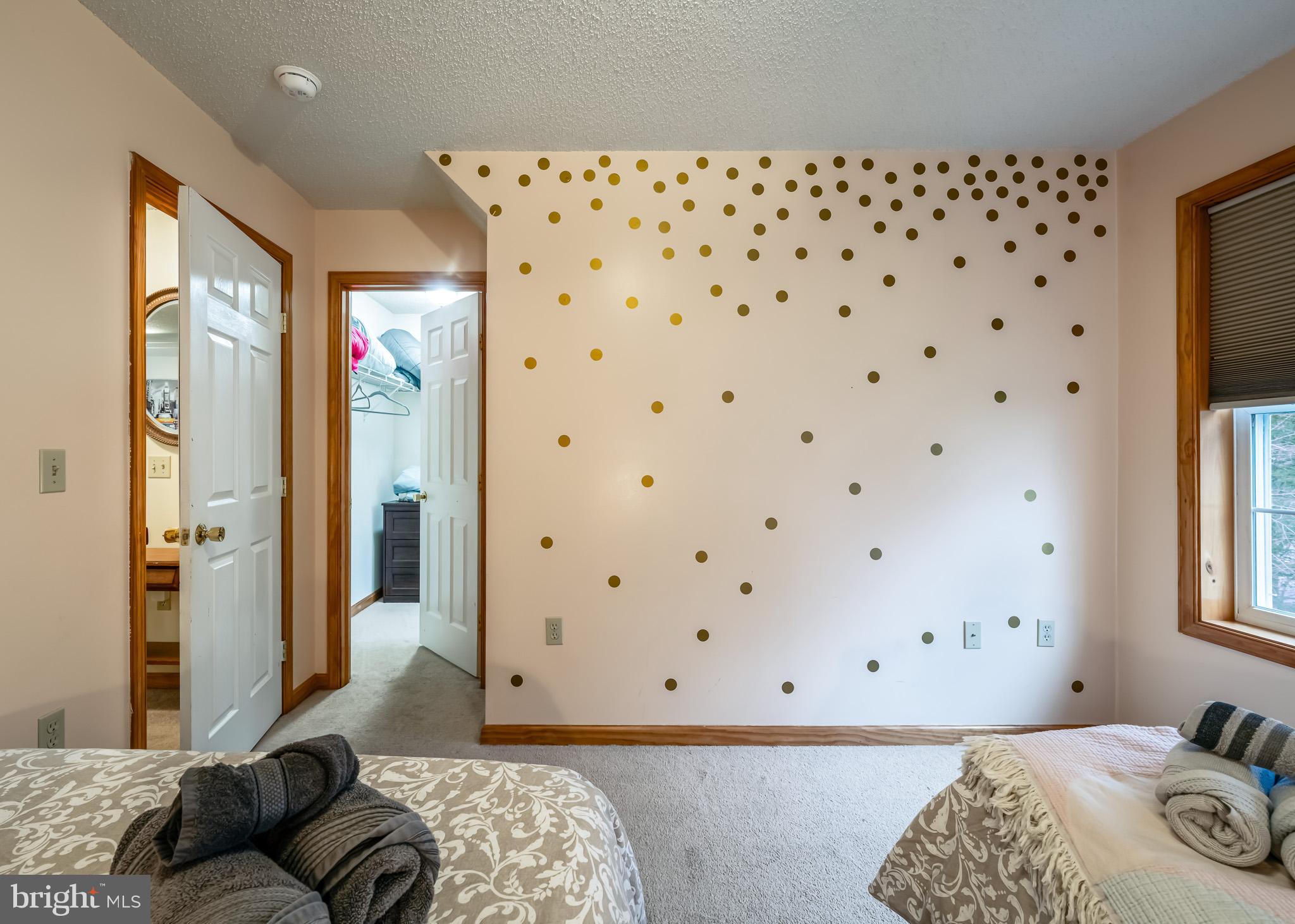 POCONO FARMS EAST - Residential