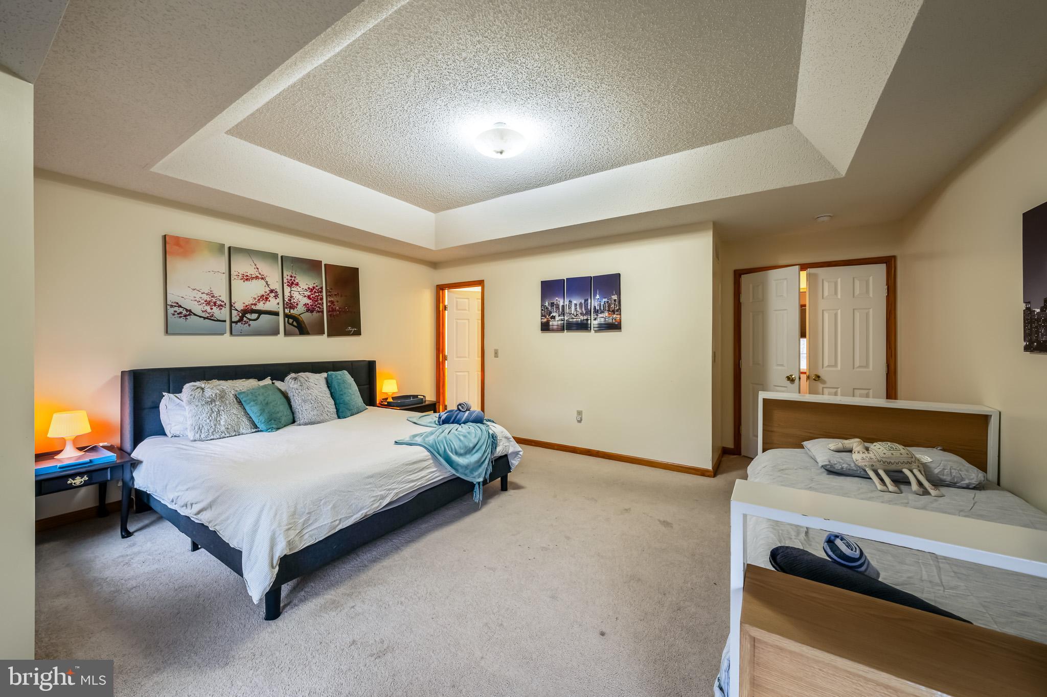 POCONO FARMS EAST - Residential