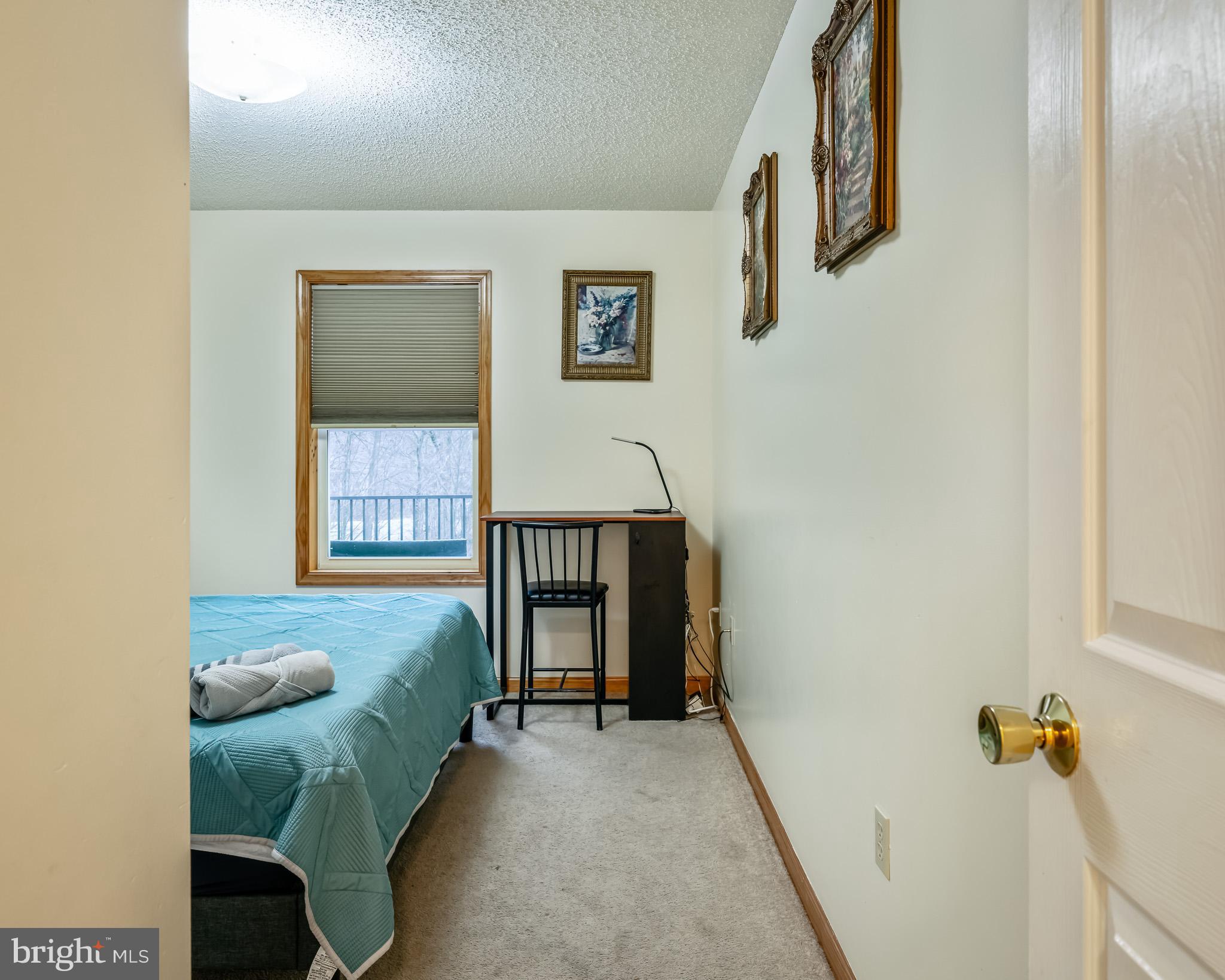 POCONO FARMS EAST - Residential