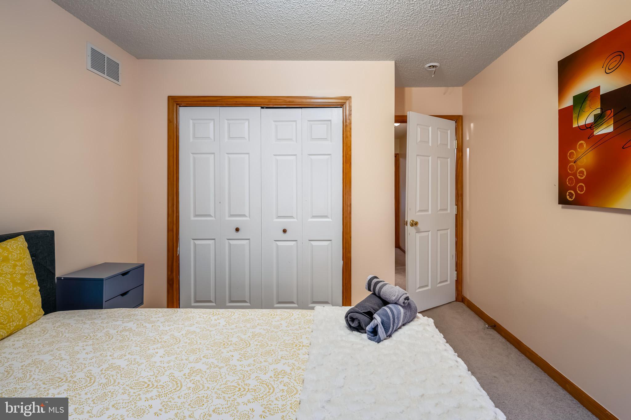 POCONO FARMS EAST - Residential