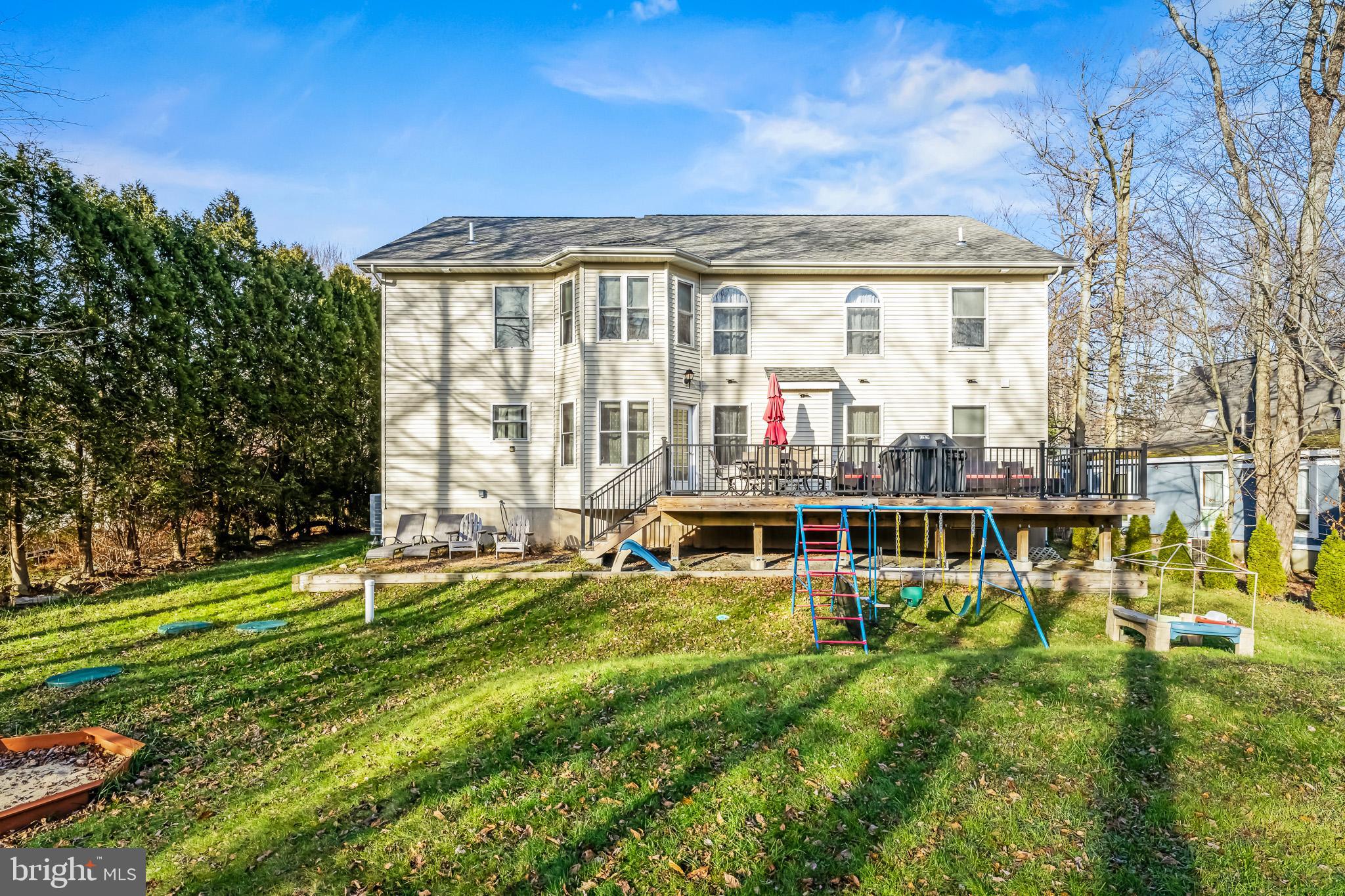 POCONO FARMS EAST - Residential