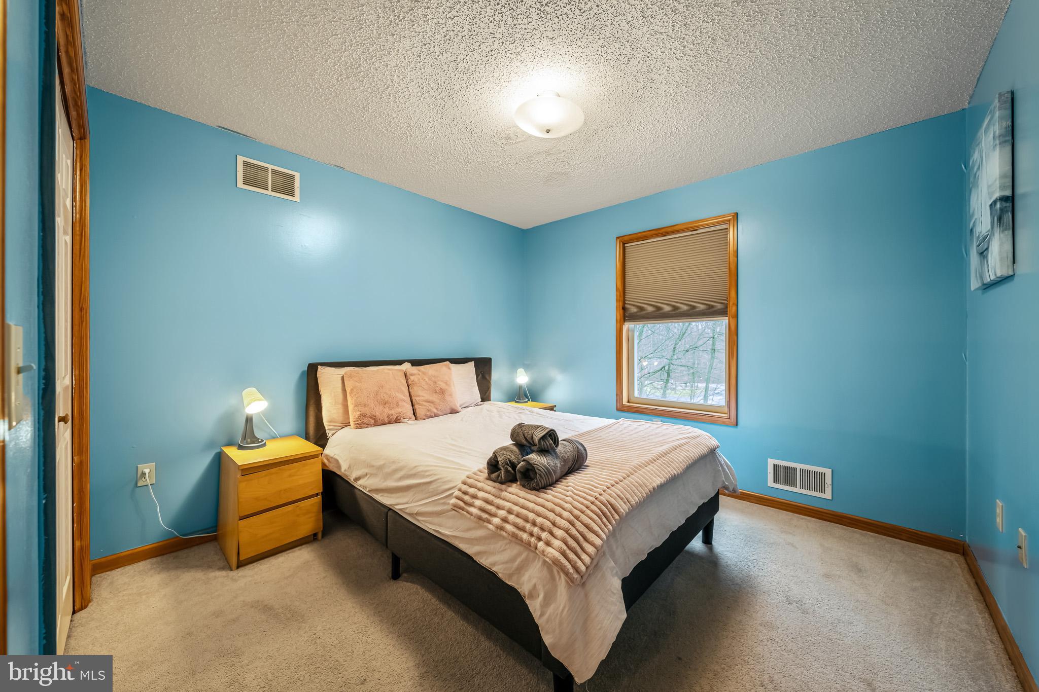 POCONO FARMS EAST - Residential