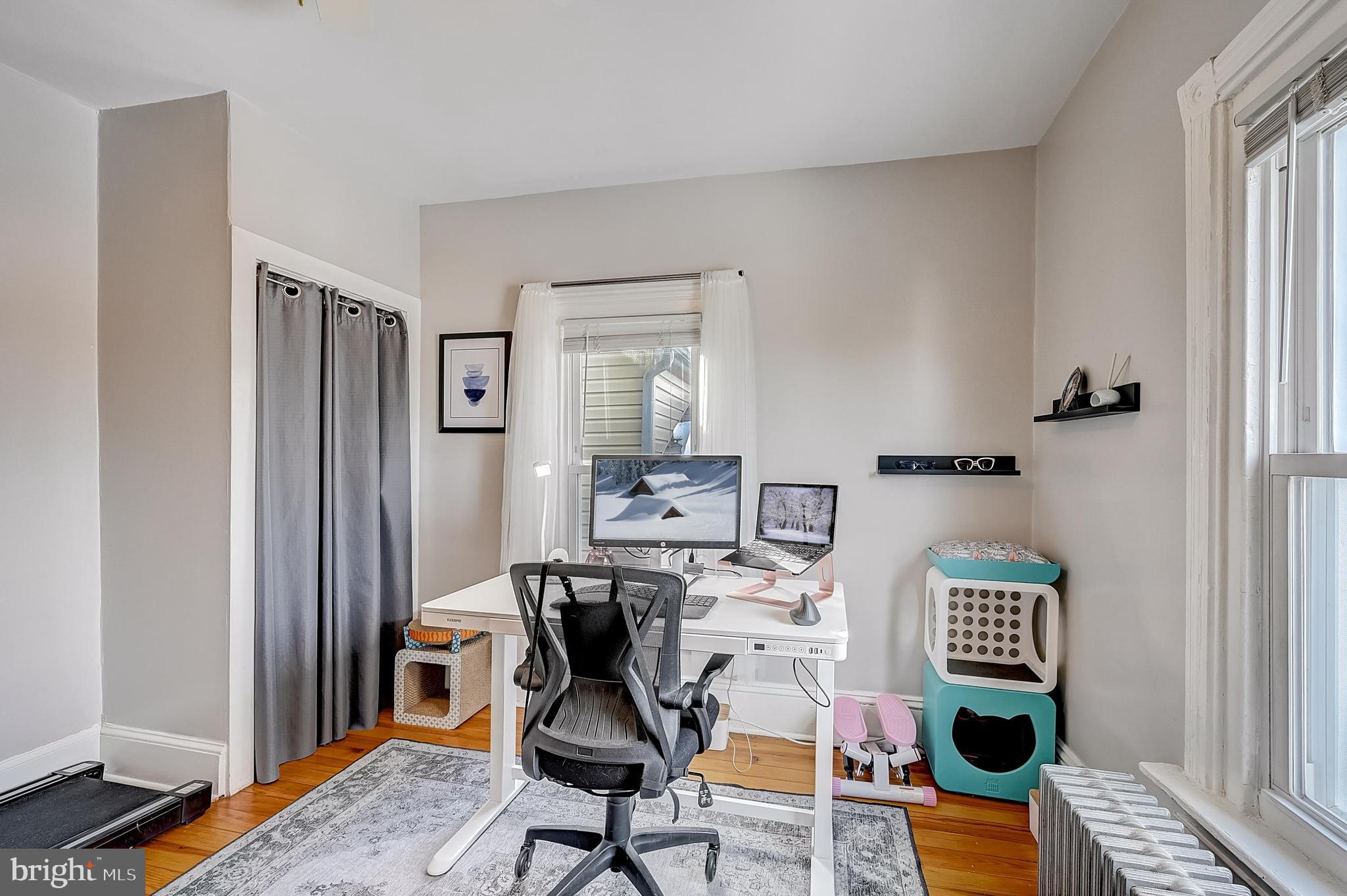 LANSDALE - Residential