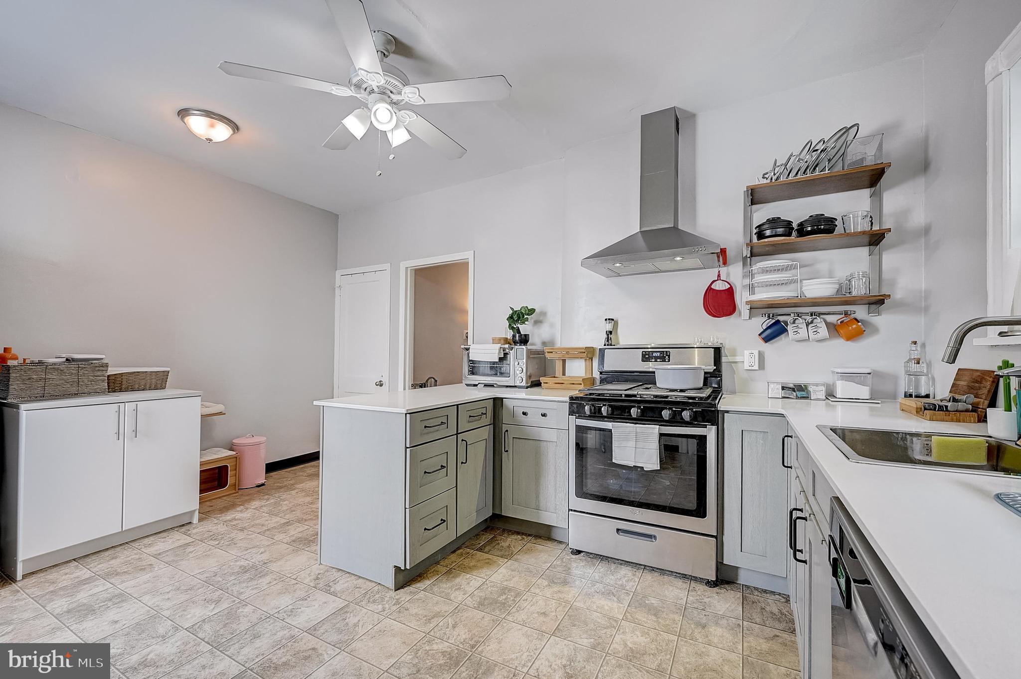LANSDALE - Residential