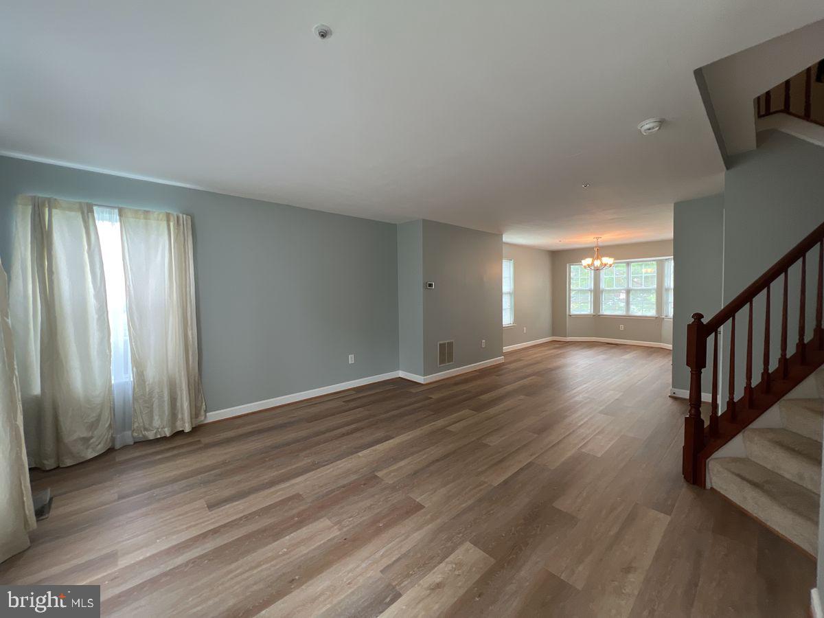 6402 VIEW POINT COURT