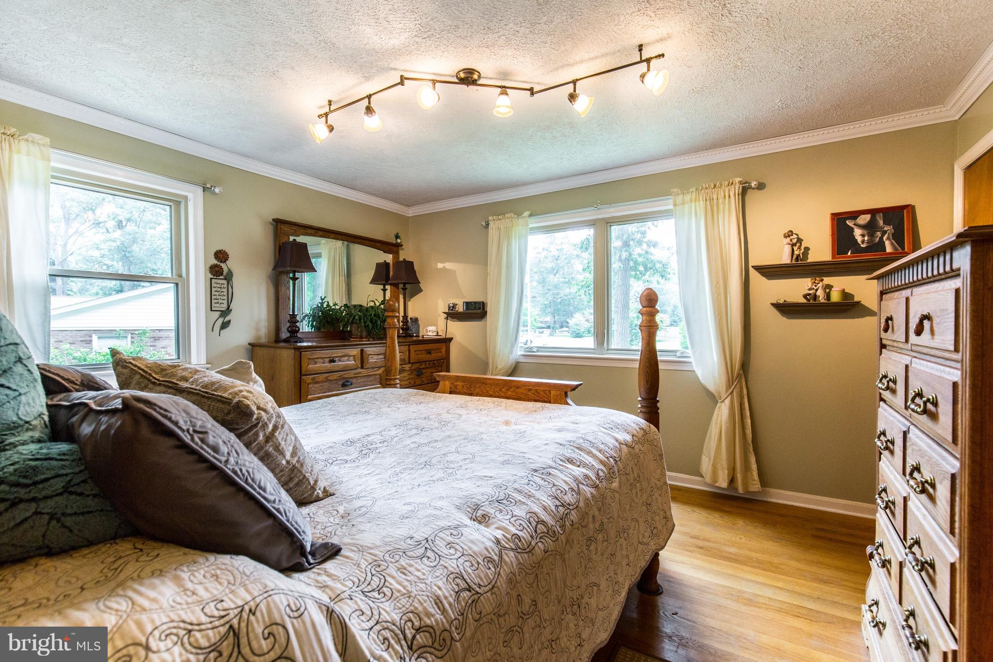 HALLEY ESTATES - Residential