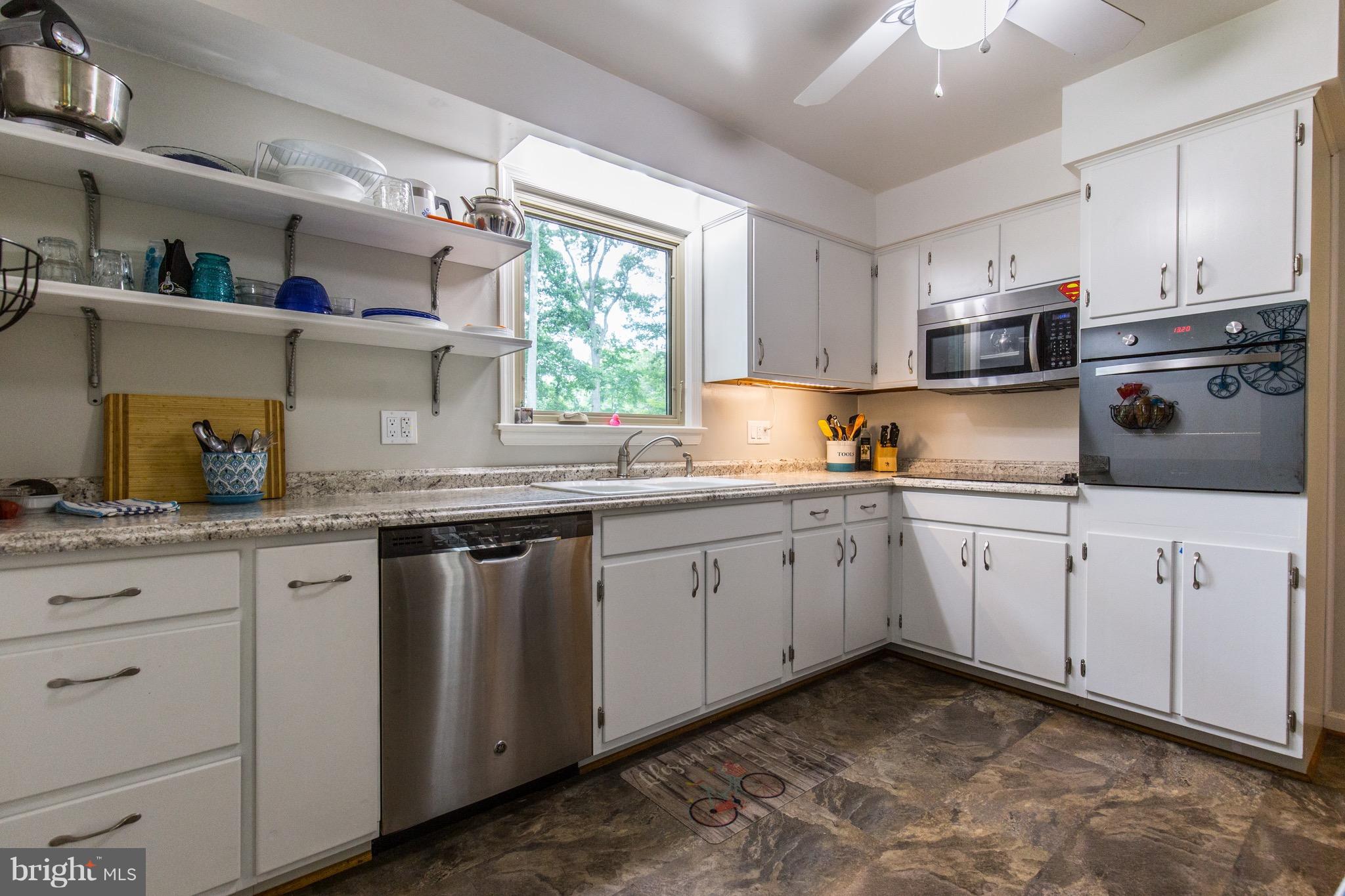 HALLEY ESTATES - Residential