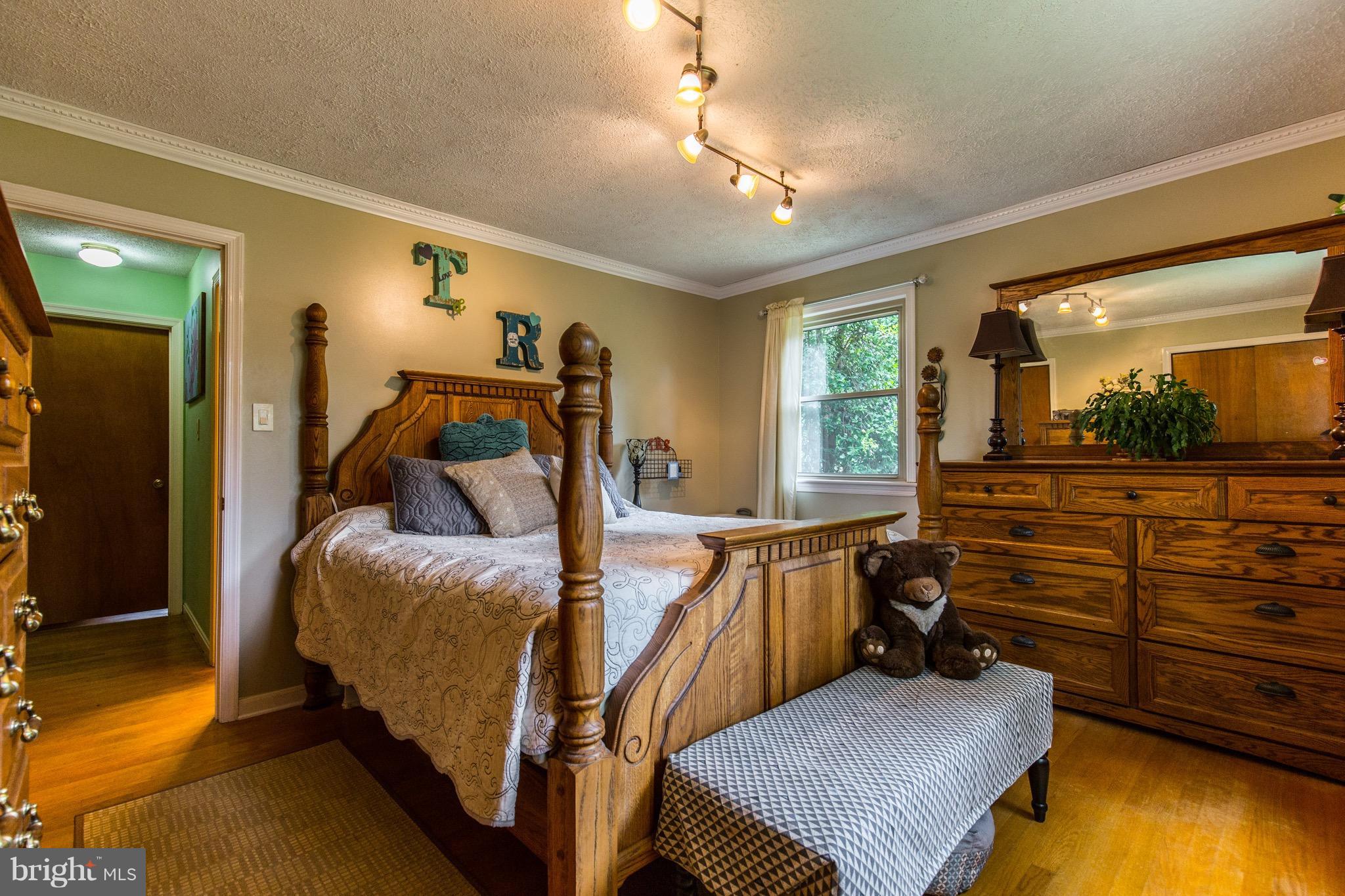 HALLEY ESTATES - Residential