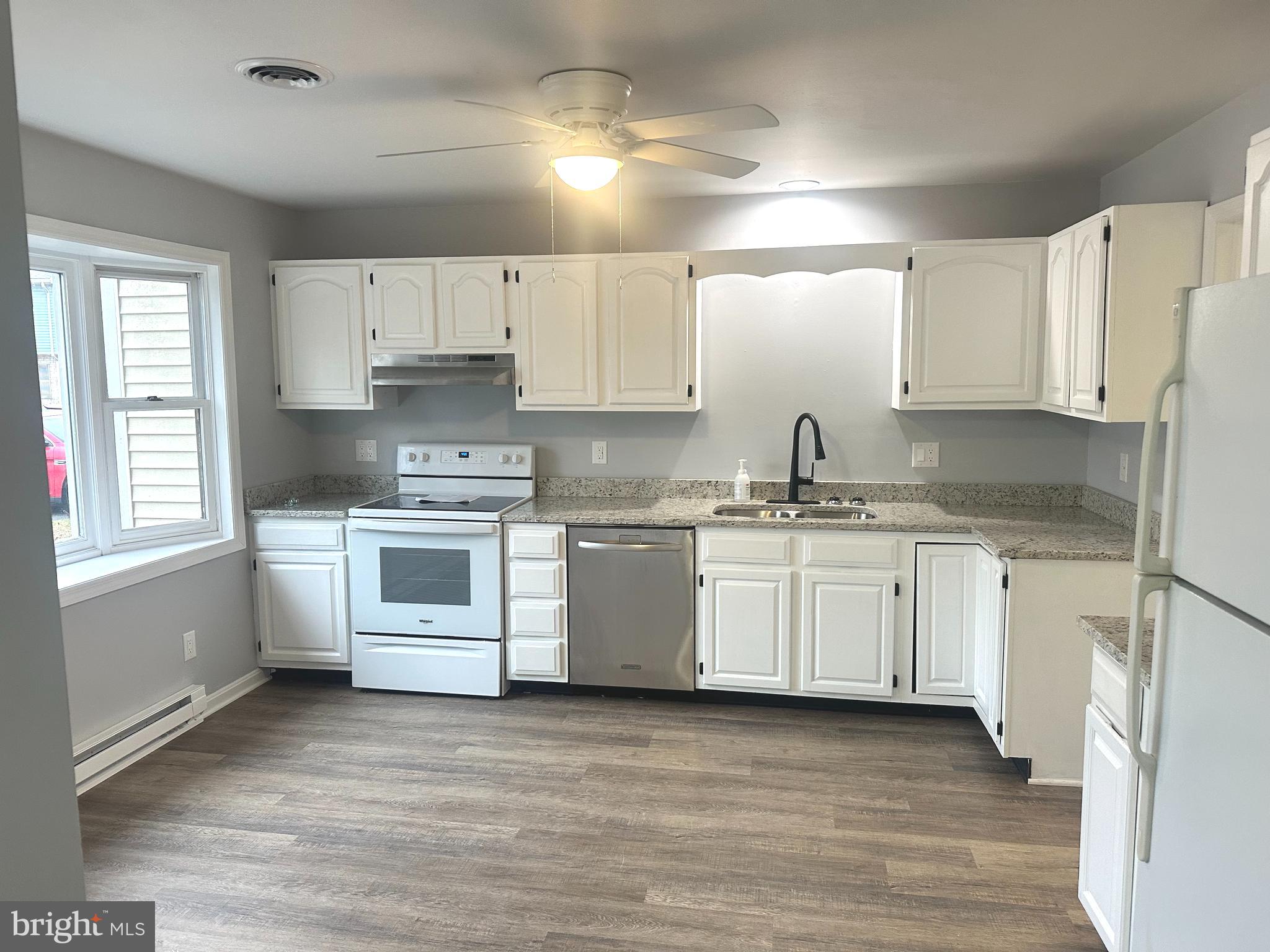 SHERWOOD MANOR - Residential