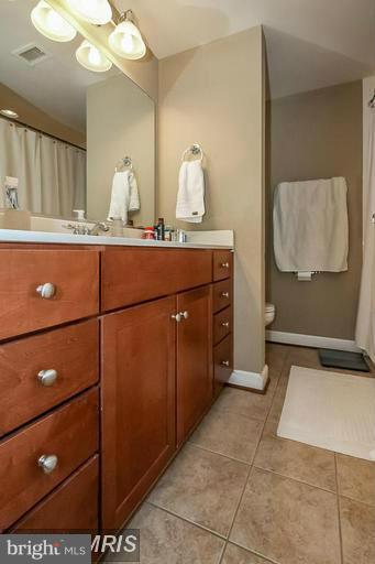 WEST VILLAGE OF SHIRLINGTON - Residential Lease