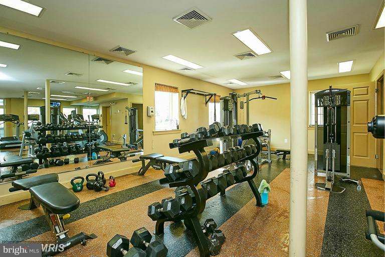 WEST VILLAGE OF SHIRLINGTON - Residential Lease