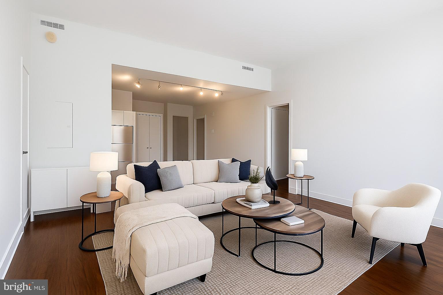 GRADUATE HOSPITAL - Residential