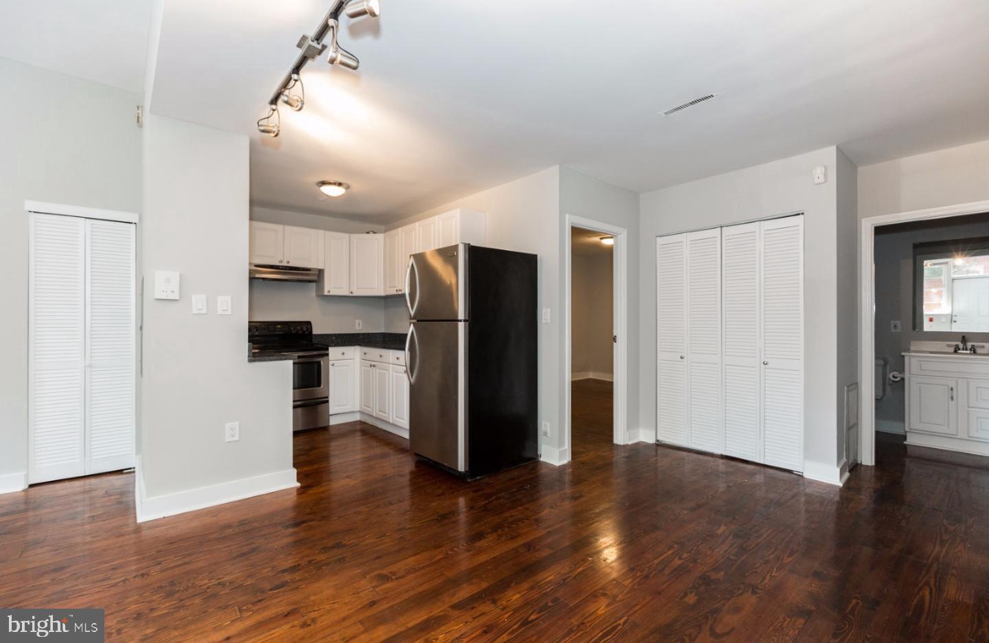 GRADUATE HOSPITAL - Residential