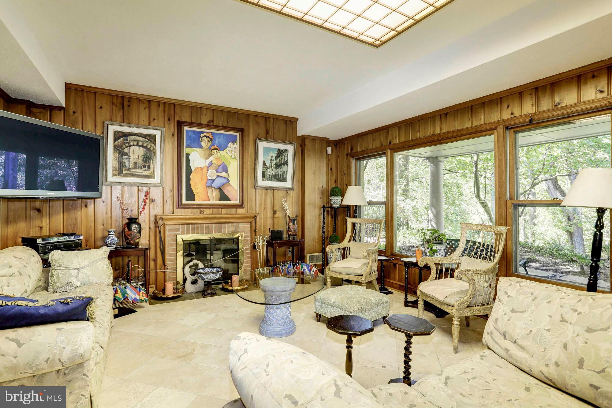 FARMINGTON - Residential