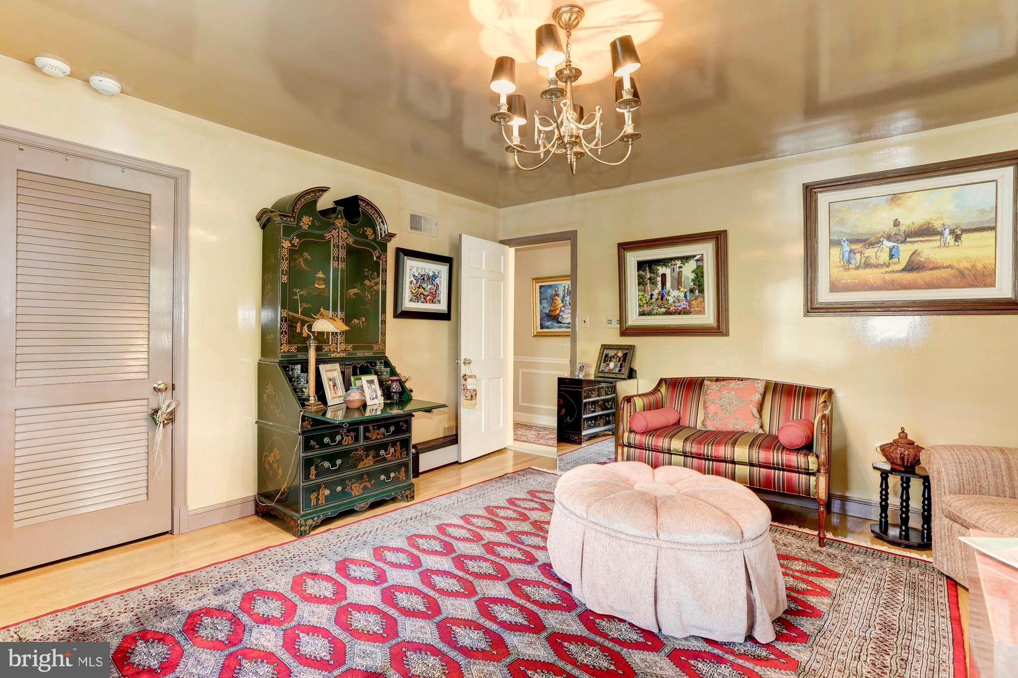 FARMINGTON - Residential