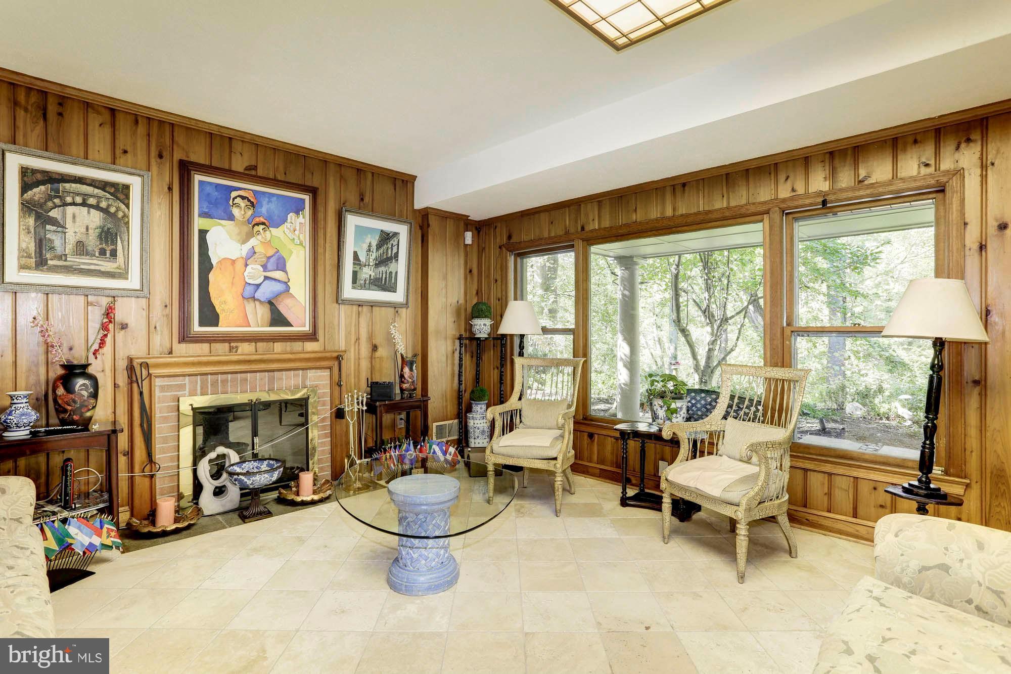 FARMINGTON - Residential