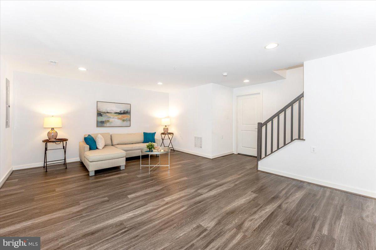 EASTCHURCH - Residential