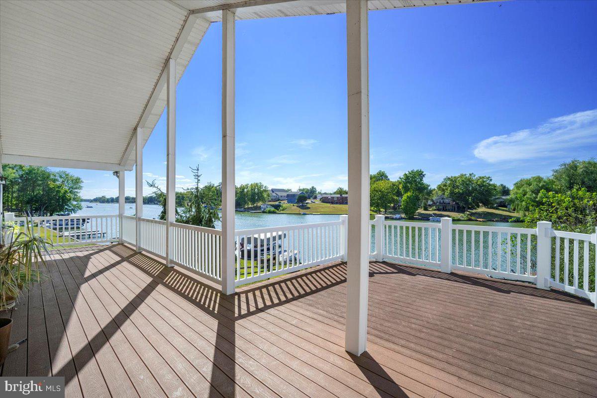 LAKE HERITAGE - Residential