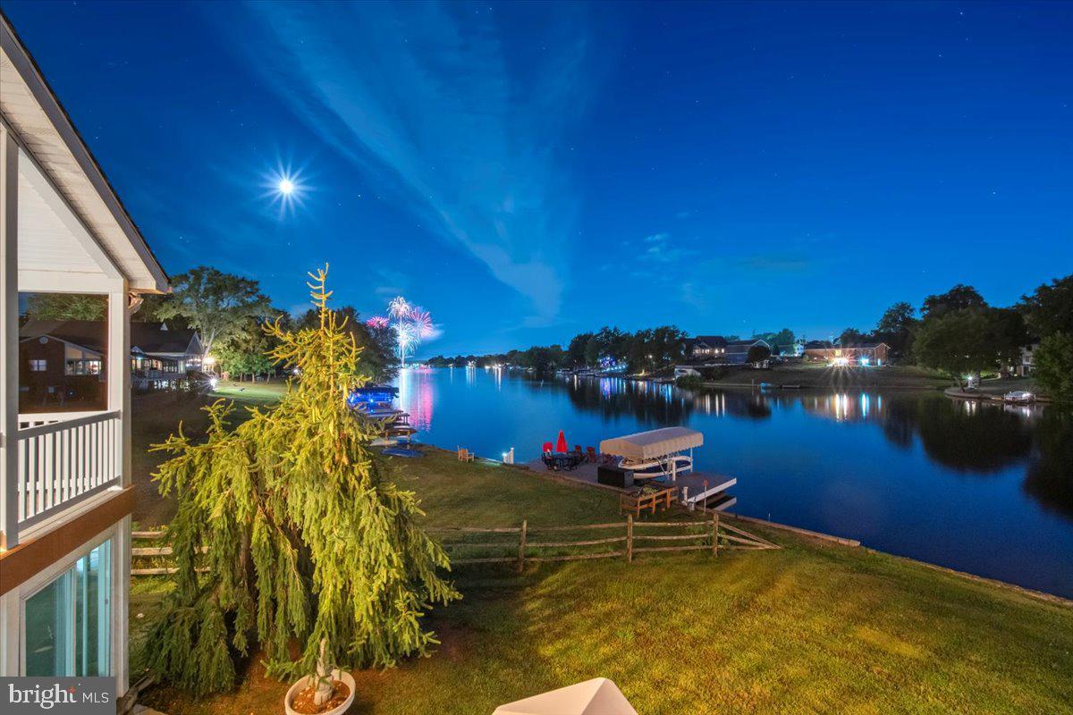 LAKE HERITAGE - Residential