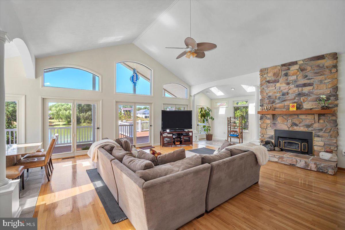 LAKE HERITAGE - Residential