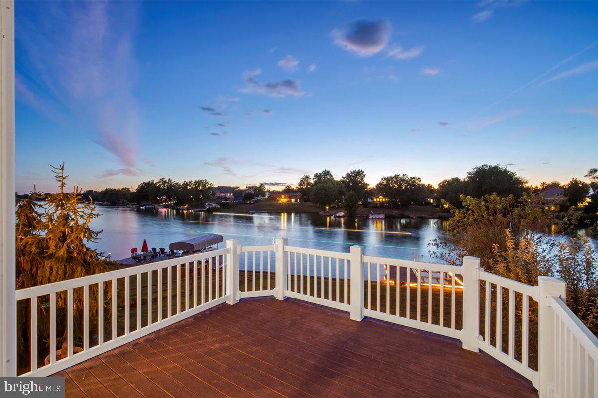 LAKE HERITAGE - Residential