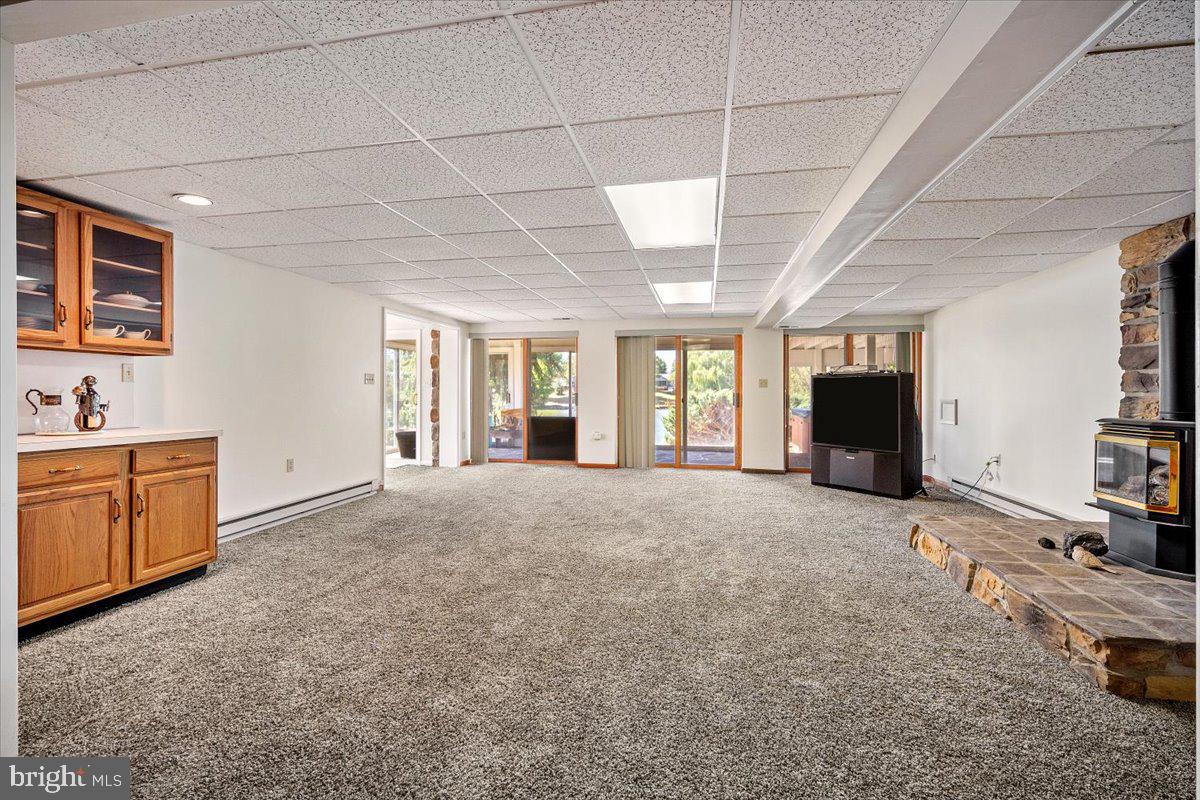 LAKE HERITAGE - Residential