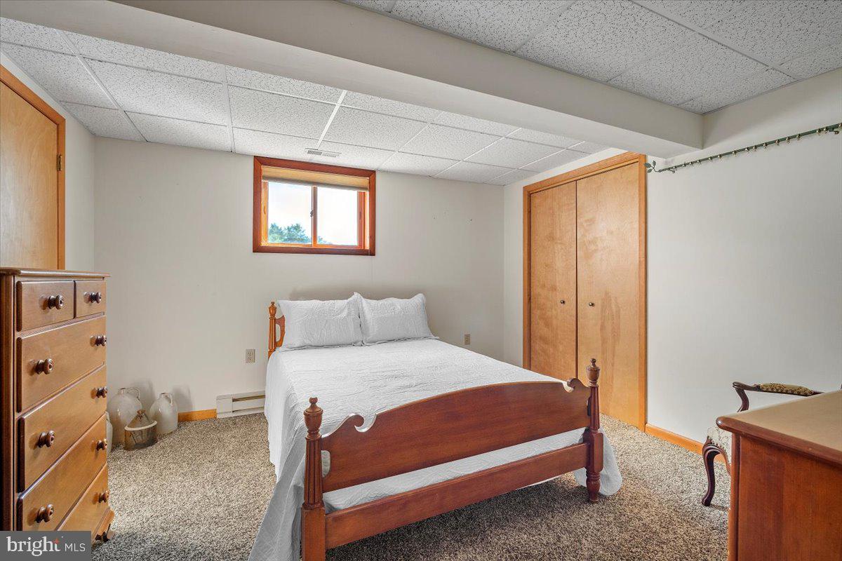 LAKE HERITAGE - Residential