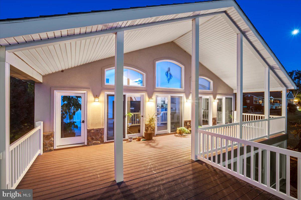 LAKE HERITAGE - Residential