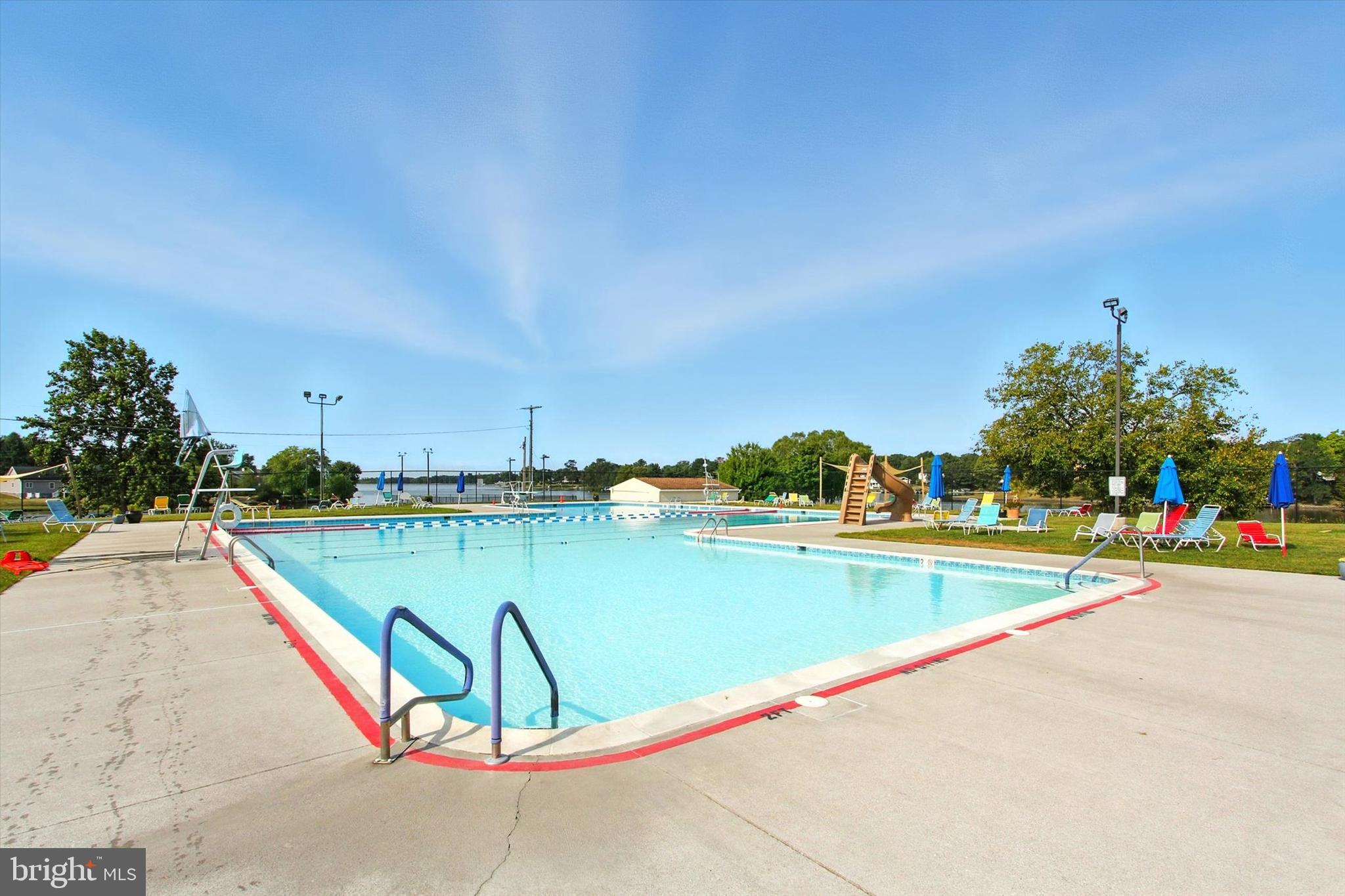 LAKE HERITAGE - Residential