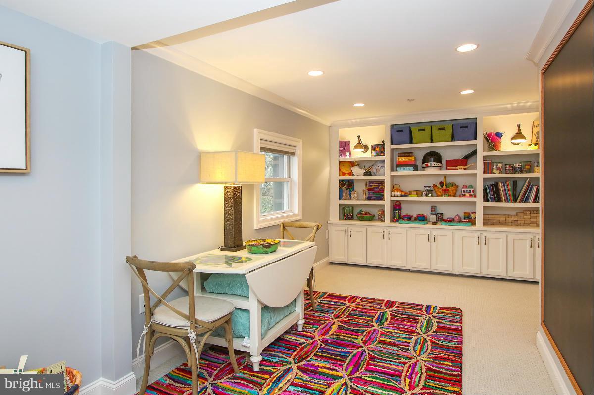 WOODHAVEN - Residential