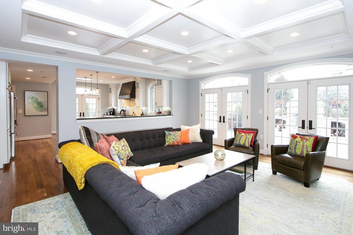 WOODHAVEN - Residential