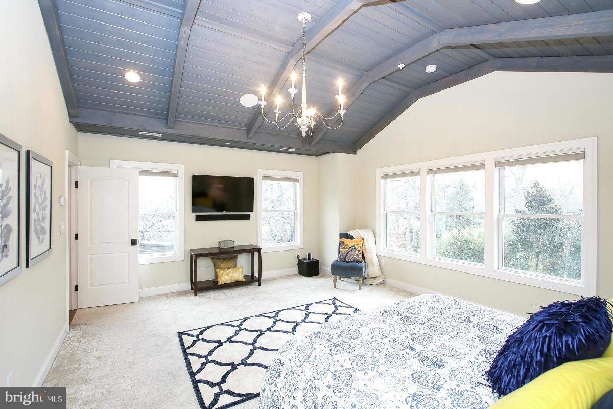 WOODHAVEN - Residential