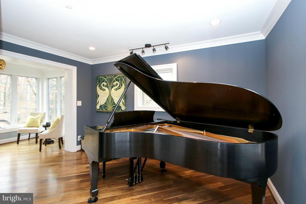 WOODHAVEN - Residential