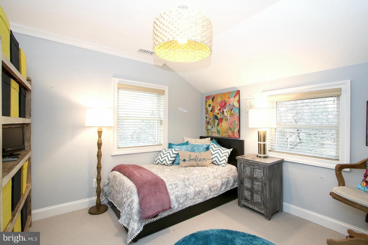 WOODHAVEN - Residential