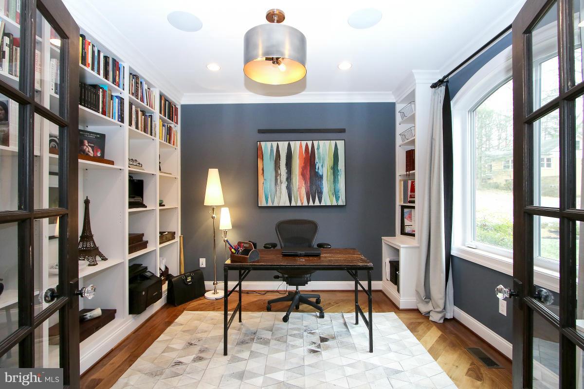 WOODHAVEN - Residential