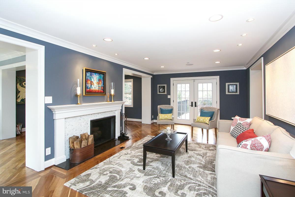 WOODHAVEN - Residential