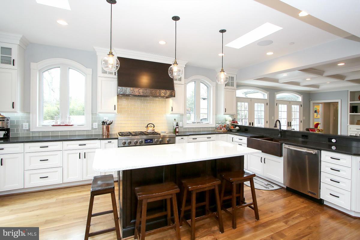 WOODHAVEN - Residential