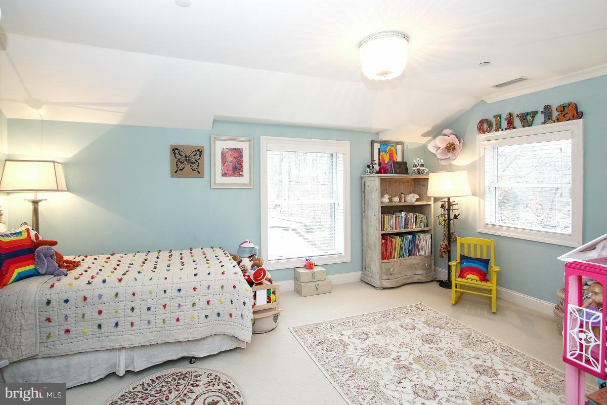 WOODHAVEN - Residential