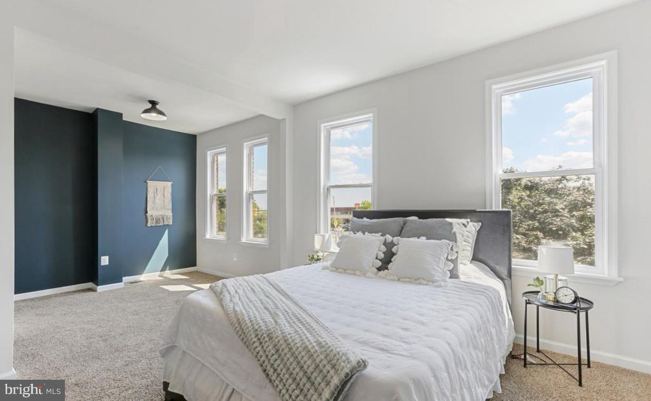 LIBERTY SQUARE - Residential Lease