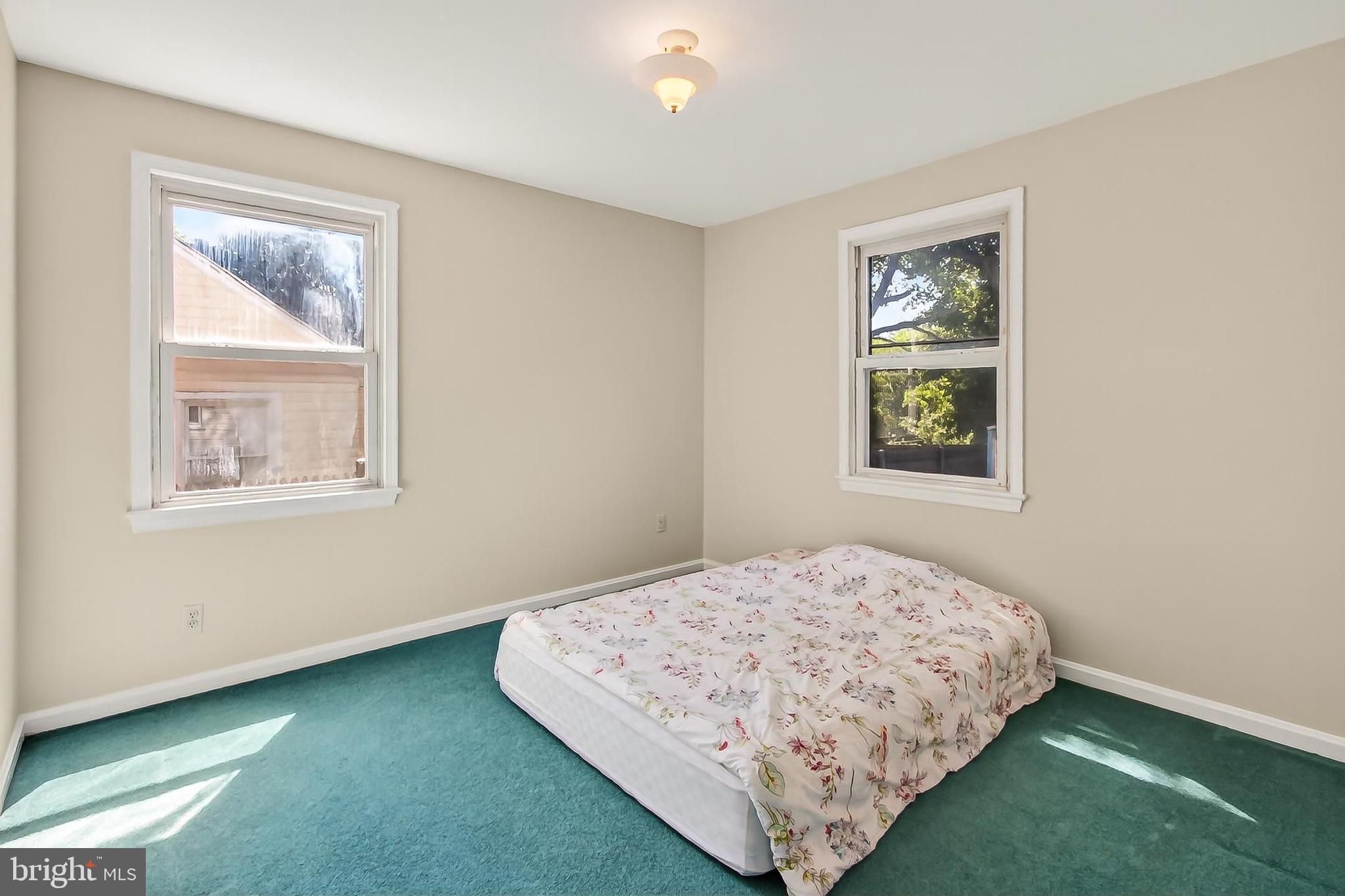 WEST LAWN - Residential