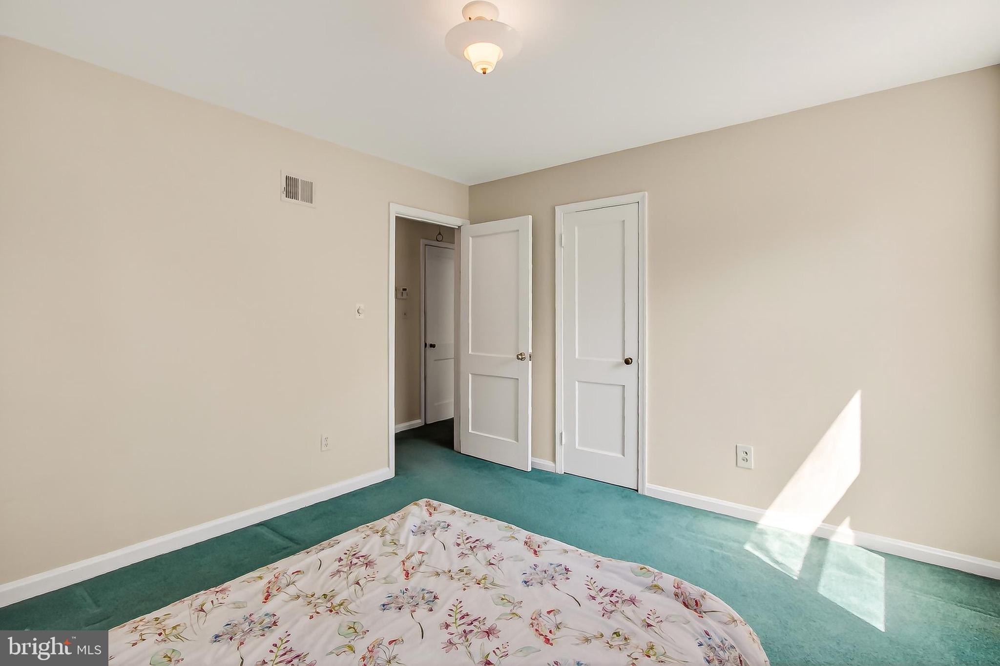 WEST LAWN - Residential