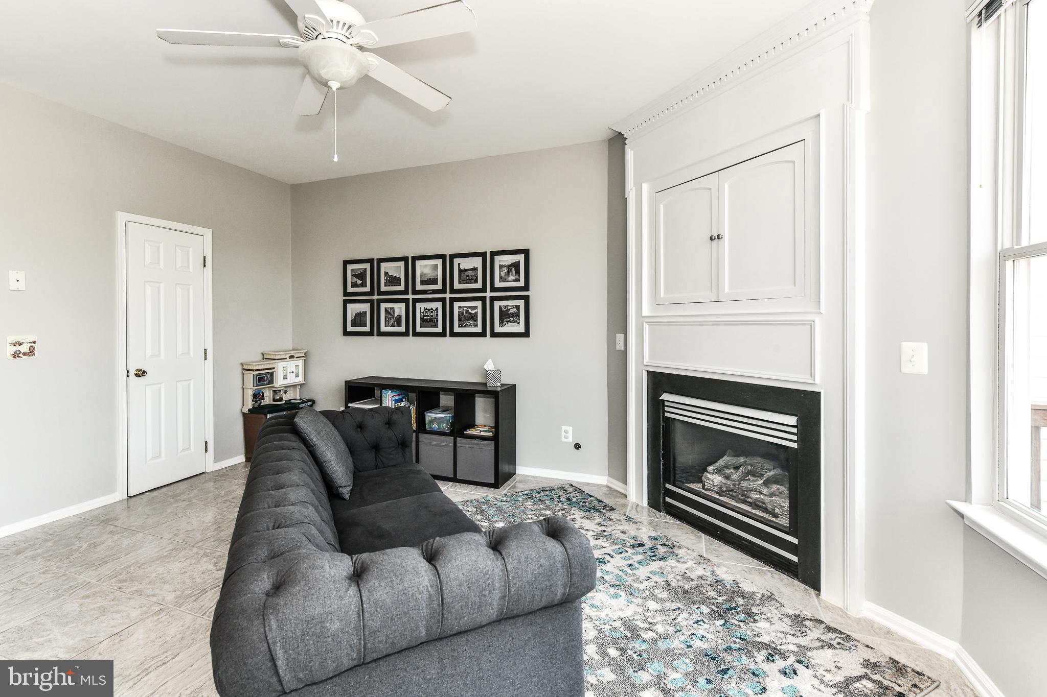 KINGSTOWNE - Residential Lease