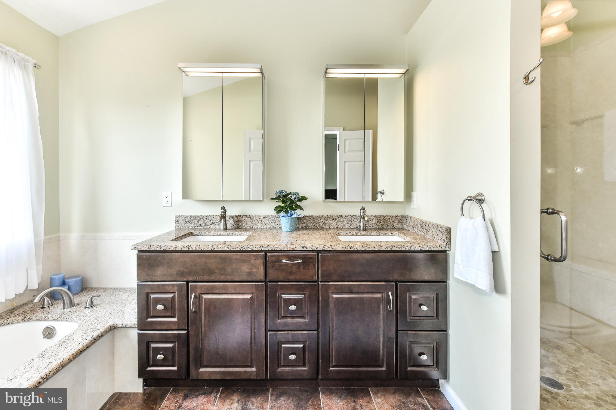 KINGSTOWNE - Residential Lease