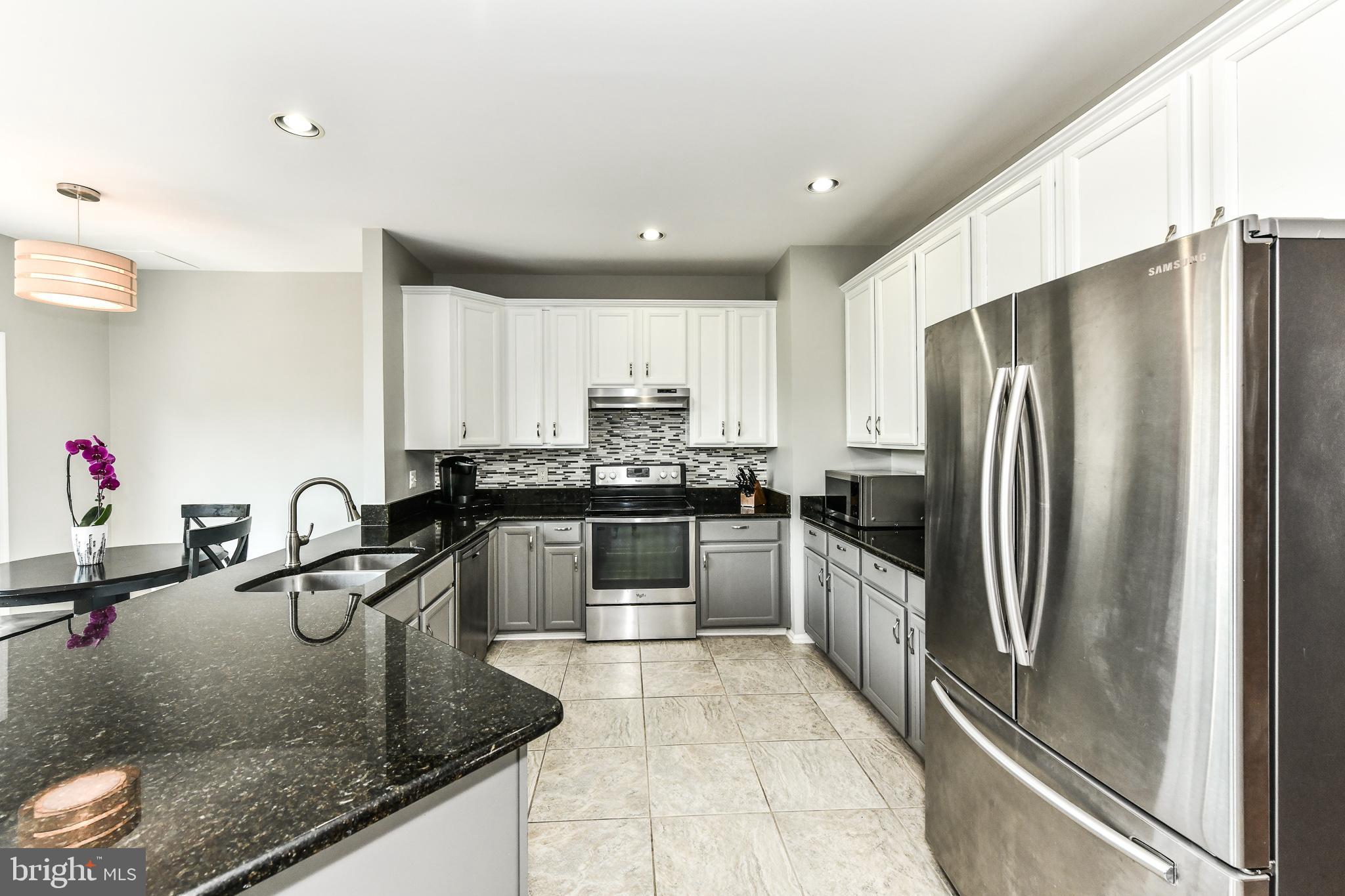 KINGSTOWNE - Residential Lease