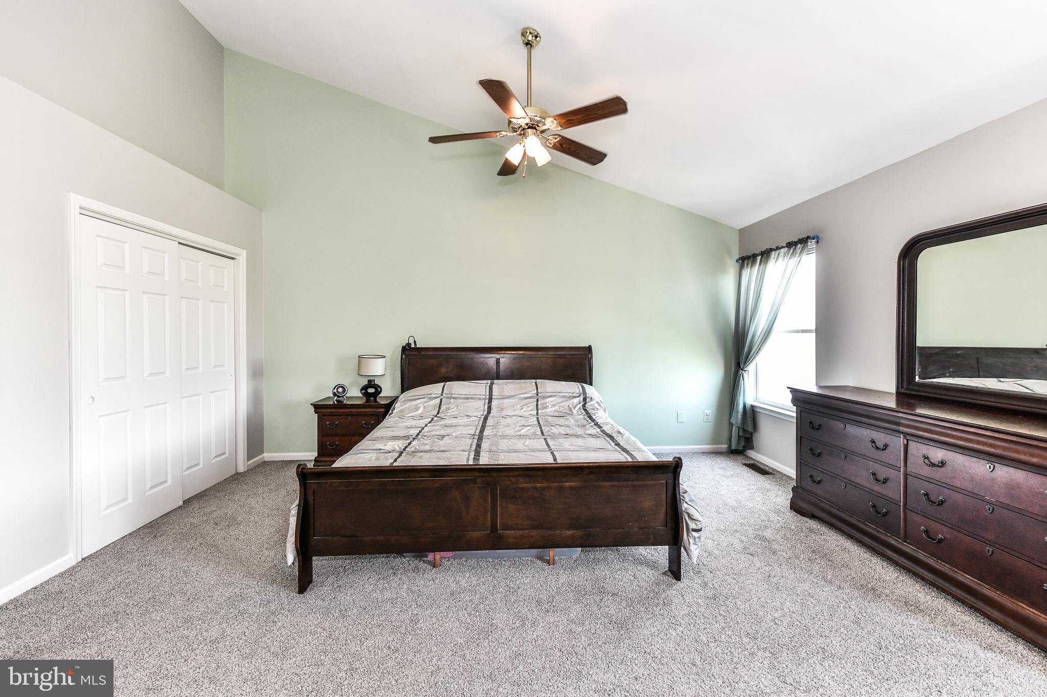 KINGSTOWNE - Residential Lease