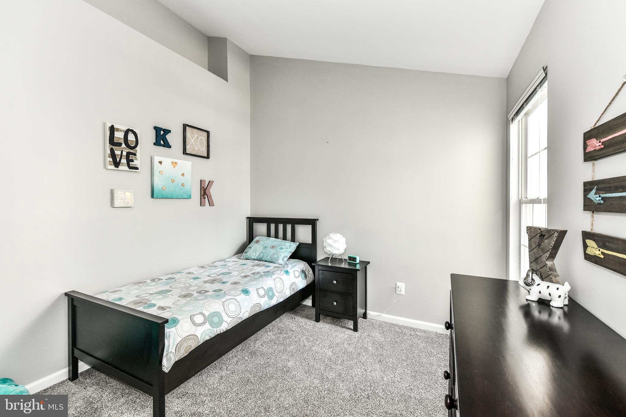 KINGSTOWNE - Residential Lease