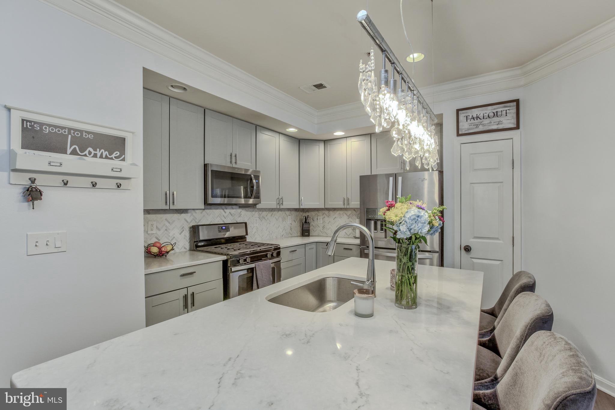 HIDDEN CREEK - Residential