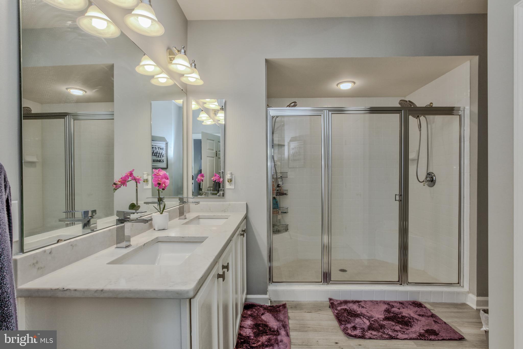 HIDDEN CREEK - Residential